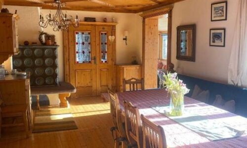 Chalet Sonne Dining Area